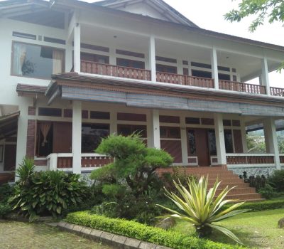 Villa Zyyah 1 Depan