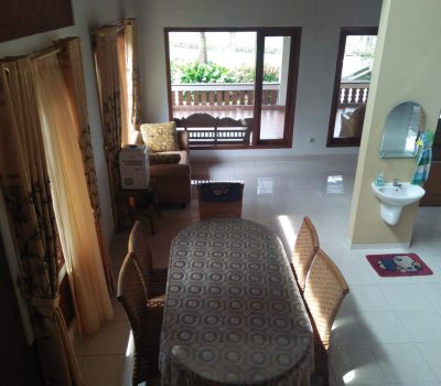 Villa Zyyah 1 Ruang Makan